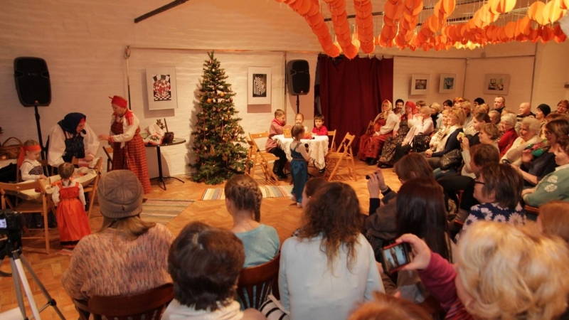 В Гостиных дворах Архангельска &ndash; &laquo;Поморские святки&raquo;