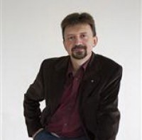 Станислав Жаров