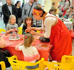 Оксана&nbsp;&mdash; Мастер дымковской игрушки&nbsp;&mdash; фестиваль "Сварожичи" 21-03-2015