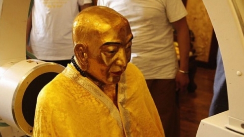 При сканировании тысячелетней мумии монаха его мозг выглядел как у живого человека