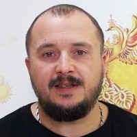 Роман Николаевич Титов