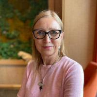 Елена Лёвина