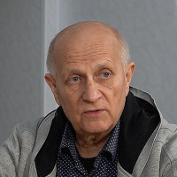 Александр Шаповалов