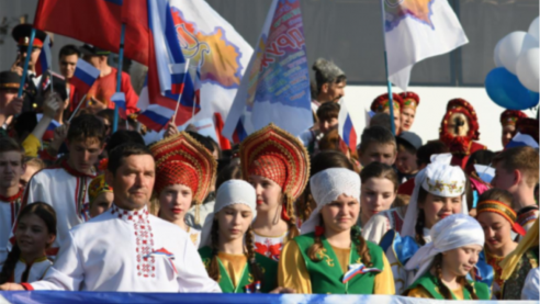 Стать народом