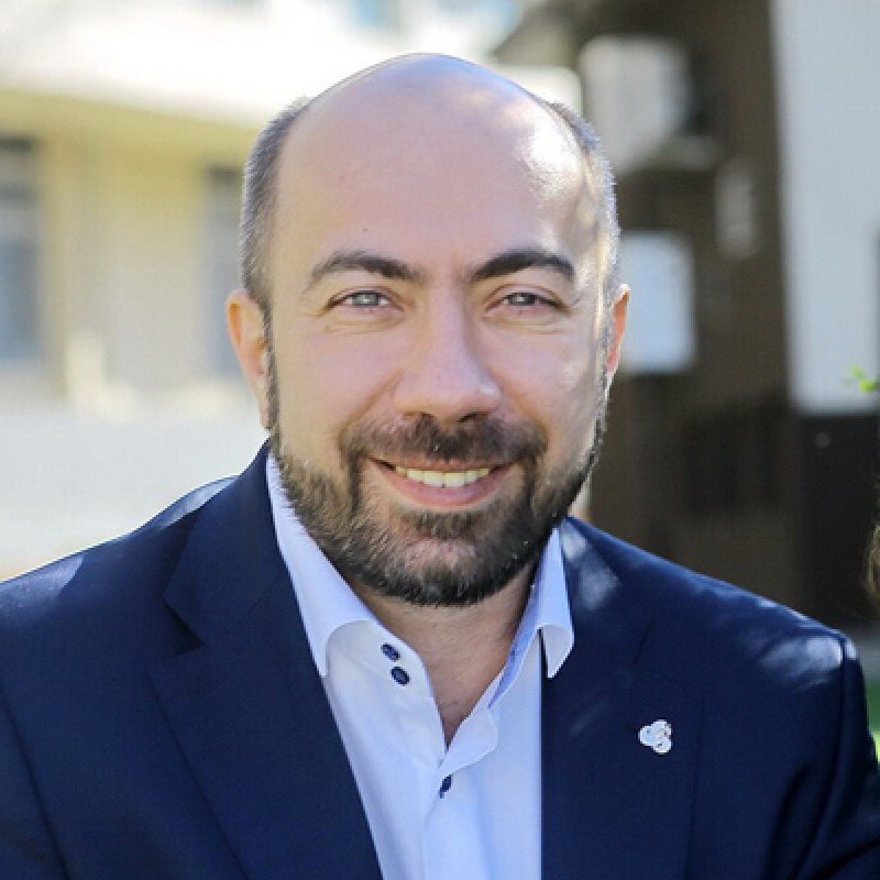 Константин Довлатов